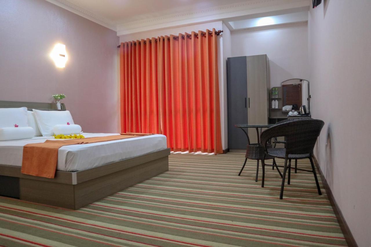 Reddalf'S Holiday Resorts Arugam Bay Bagian luar foto