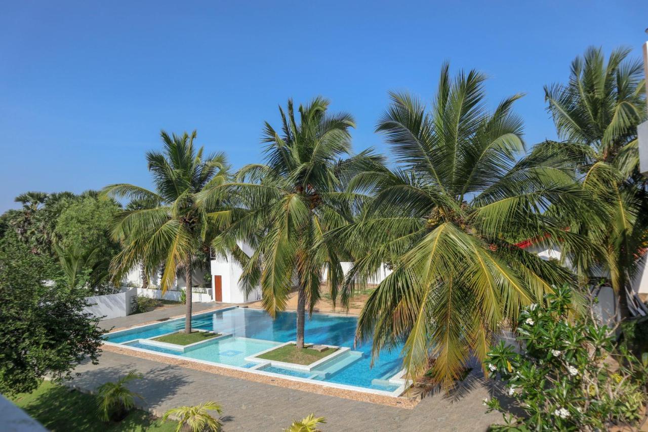 Reddalf'S Holiday Resorts Arugam Bay Bagian luar foto