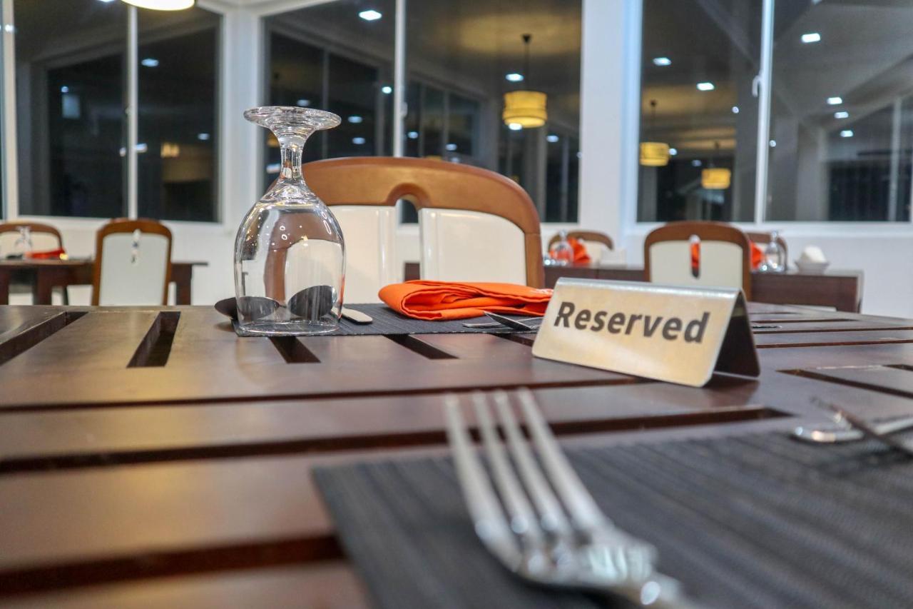 Reddalf'S Holiday Resorts Arugam Bay Bagian luar foto