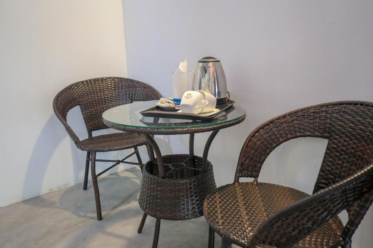 Reddalf'S Holiday Resorts Arugam Bay Bagian luar foto